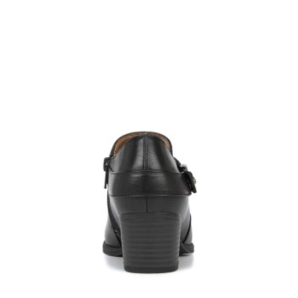 Black Modern Chic Kitten Block Heel Ankle Booties - Picture 10 of 10